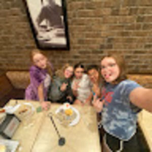 Meet your Posher, Malia